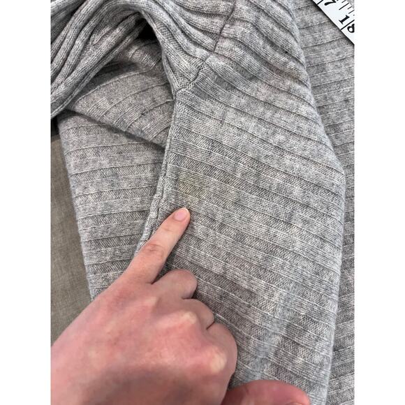 Sundance Cashmere Turtleneck Ribbed Sweater Boxy Women's Large Gray 3/4 Sleeve - Picture 6 of 7